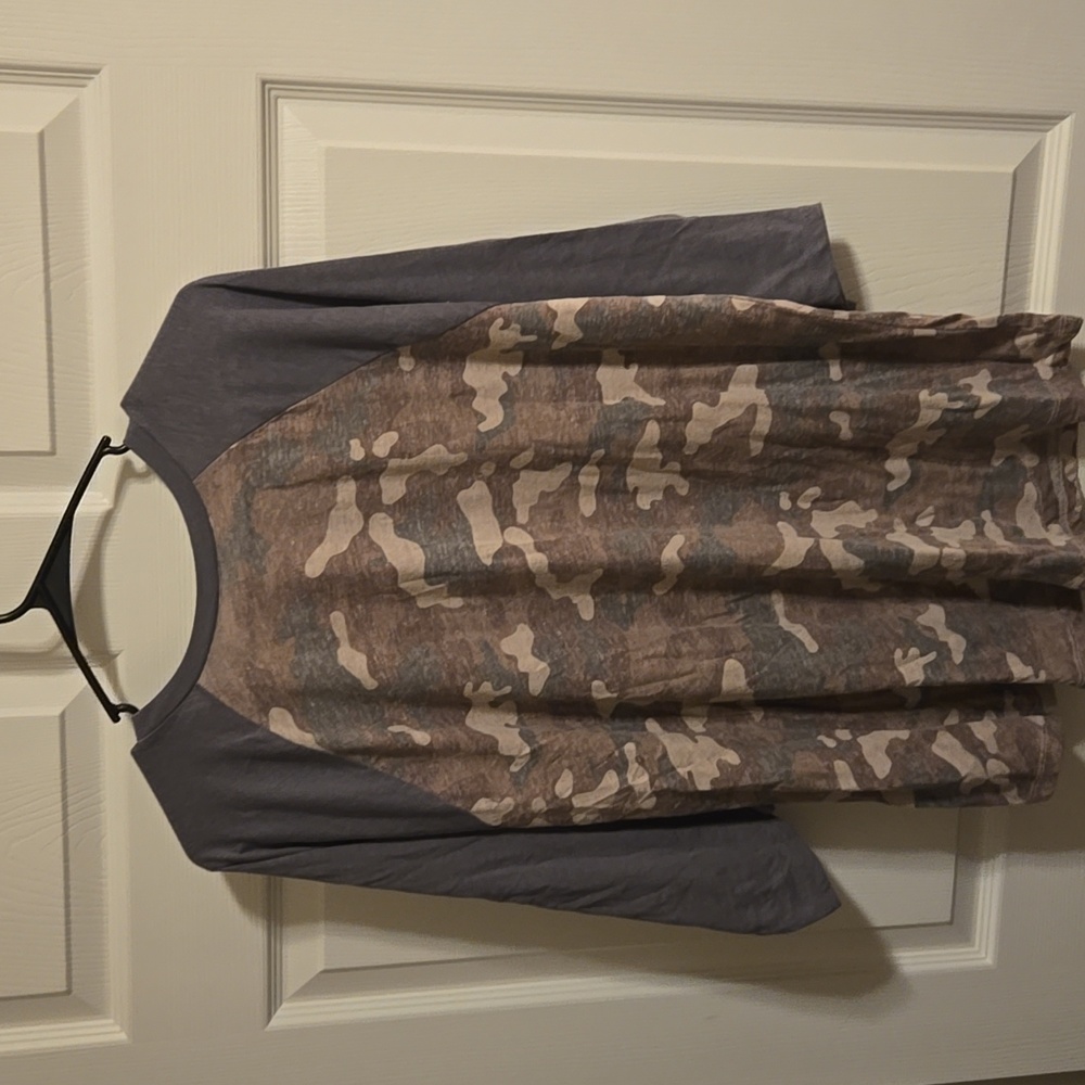 Torrid Camo Top - Picture 5 of 5